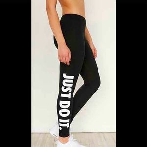 Nike leggings